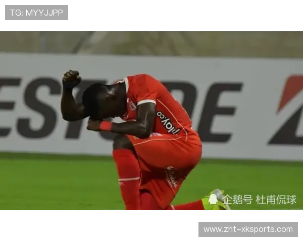 训练场冲突升级，两队球员互掷水瓶被禁赛