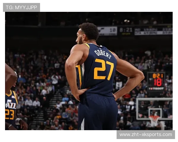 爵士外线连中,步行者防线被拉开 爵士外线连中,步行者防线被拉开